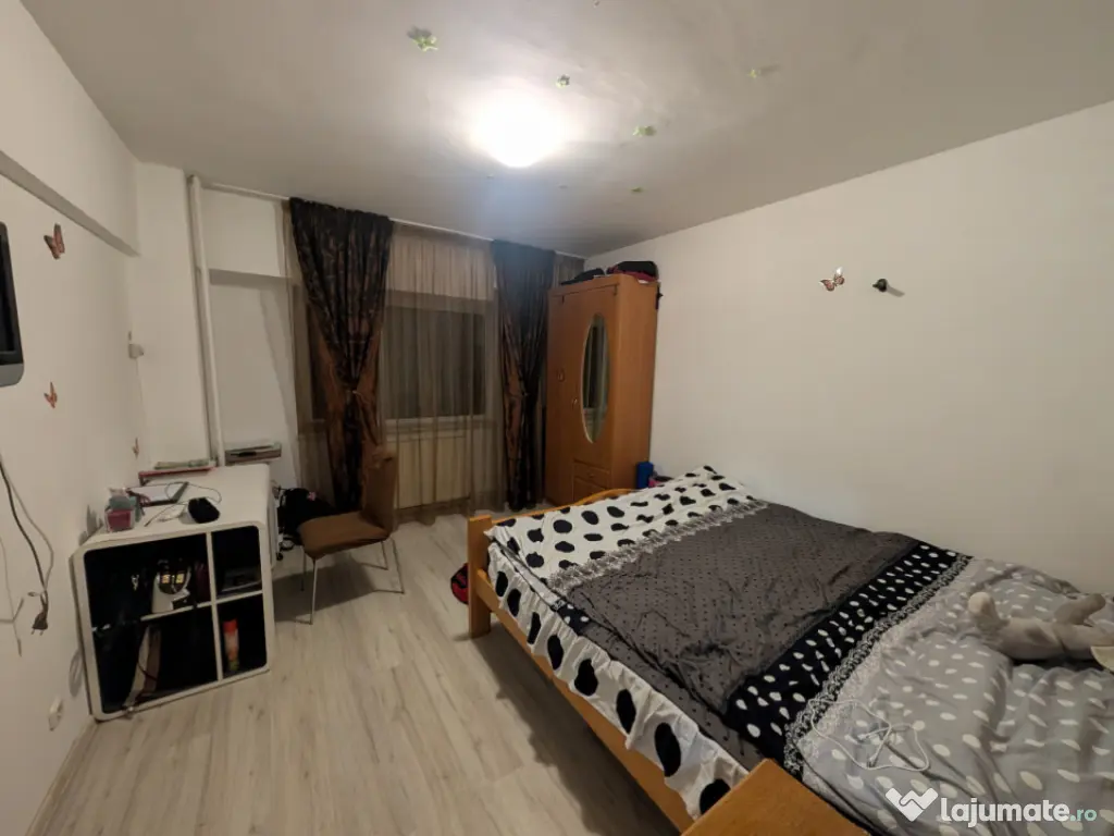 Apartament decomandat Banca Națională etaj 1, bloc 1992 
