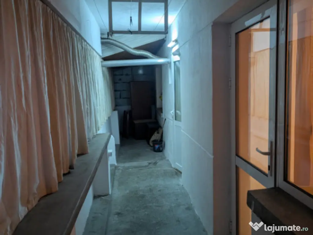 Apartament decomandat Banca Națională etaj 1, bloc 1992 