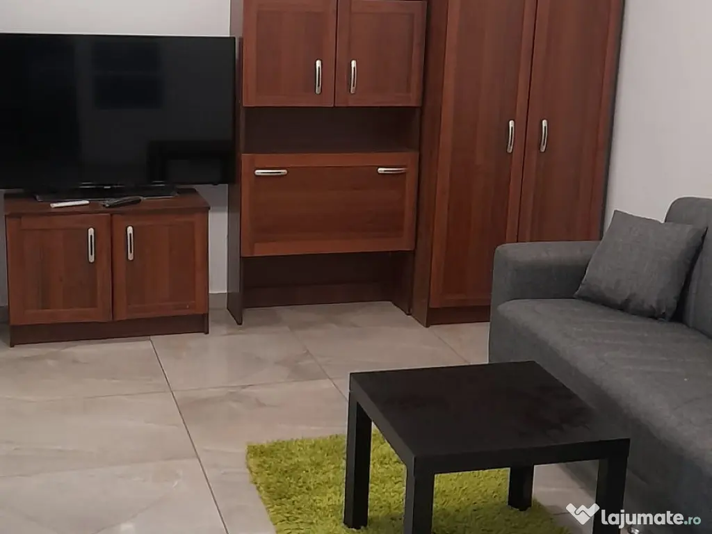 Casa curte de închiriat zona Bucureștii Noi lângă lidl