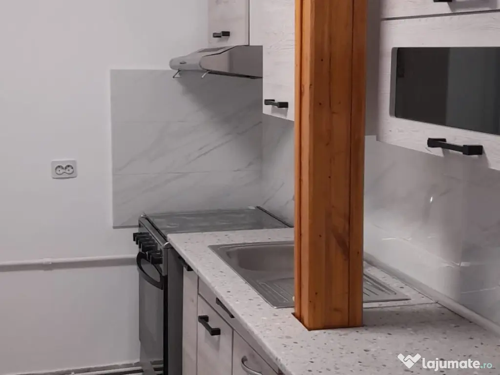 Casa curte de închiriat zona Bucureștii Noi lângă lidl