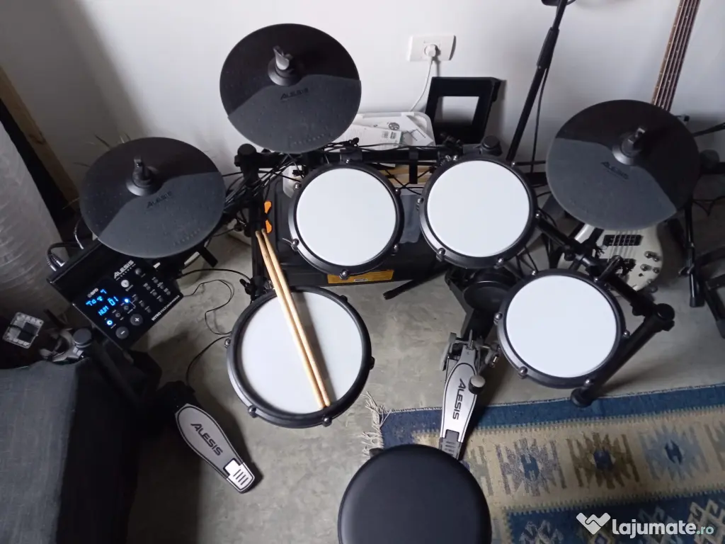 Set complet de tobe electronice Alesis Nitro Max Kit Bundle 