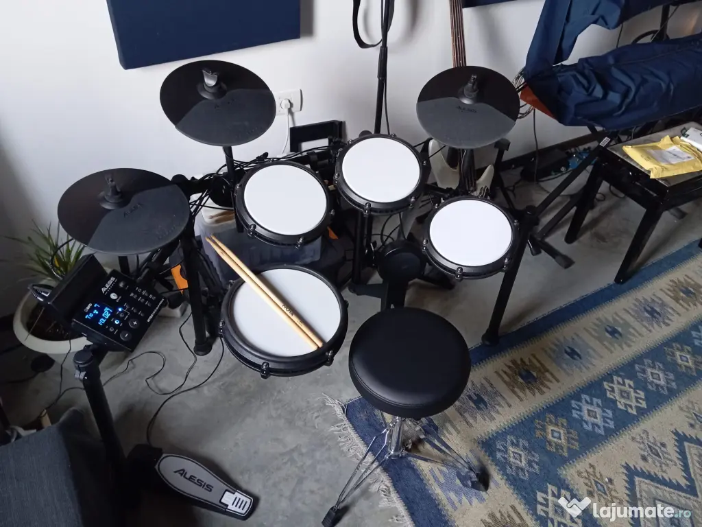 Set complet de tobe electronice Alesis Nitro Max Kit Bundle 