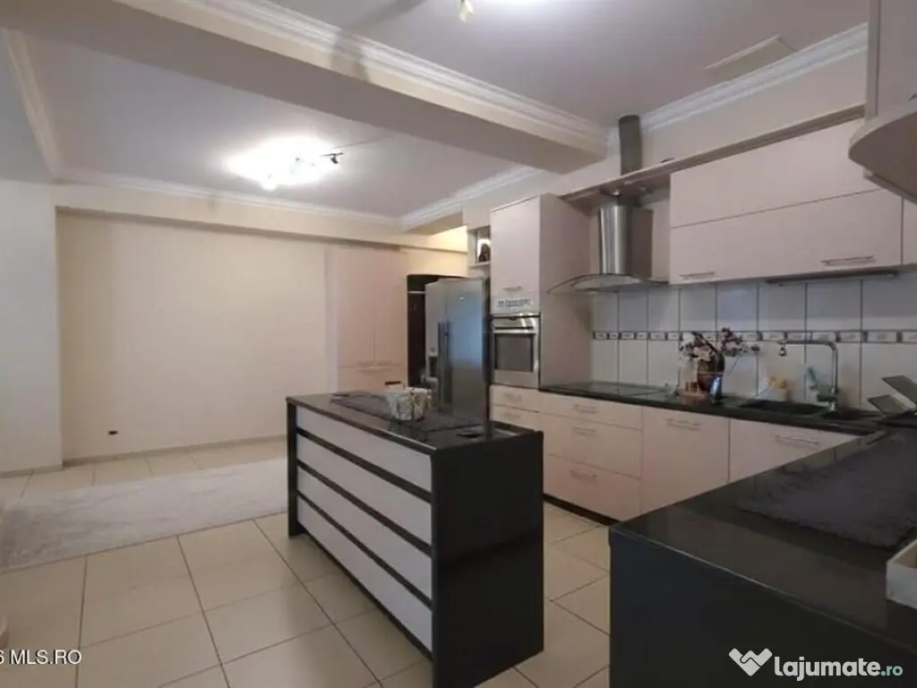 Mamaia Nord - Sea Breeze Resort, 2 camere, 81 mp utili, e...