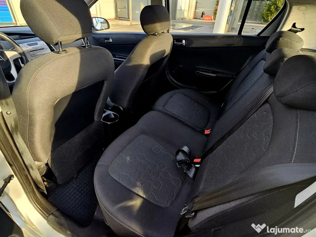 vand HYUNDAI I20, stare buna, km reali, fara accidente