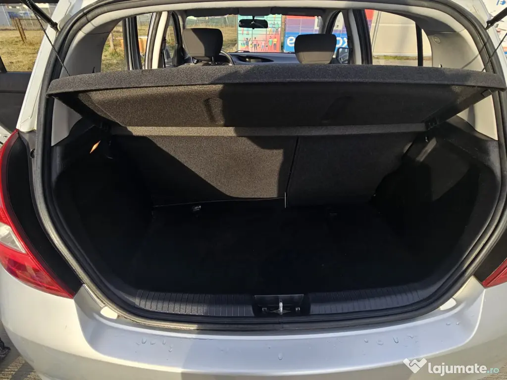 vand HYUNDAI I20, stare buna, km reali, fara accidente