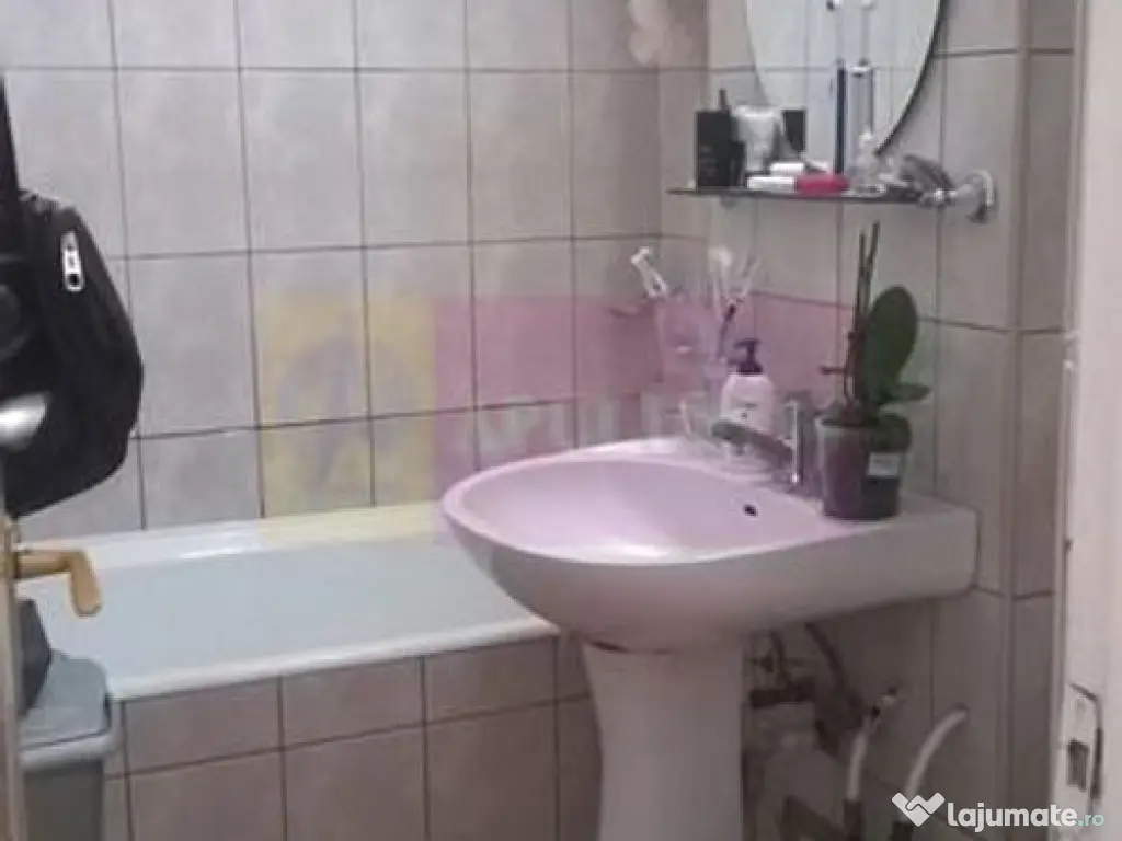 Garsoniera, aproape de Mega Mall si metrou Inacului, Pant... 