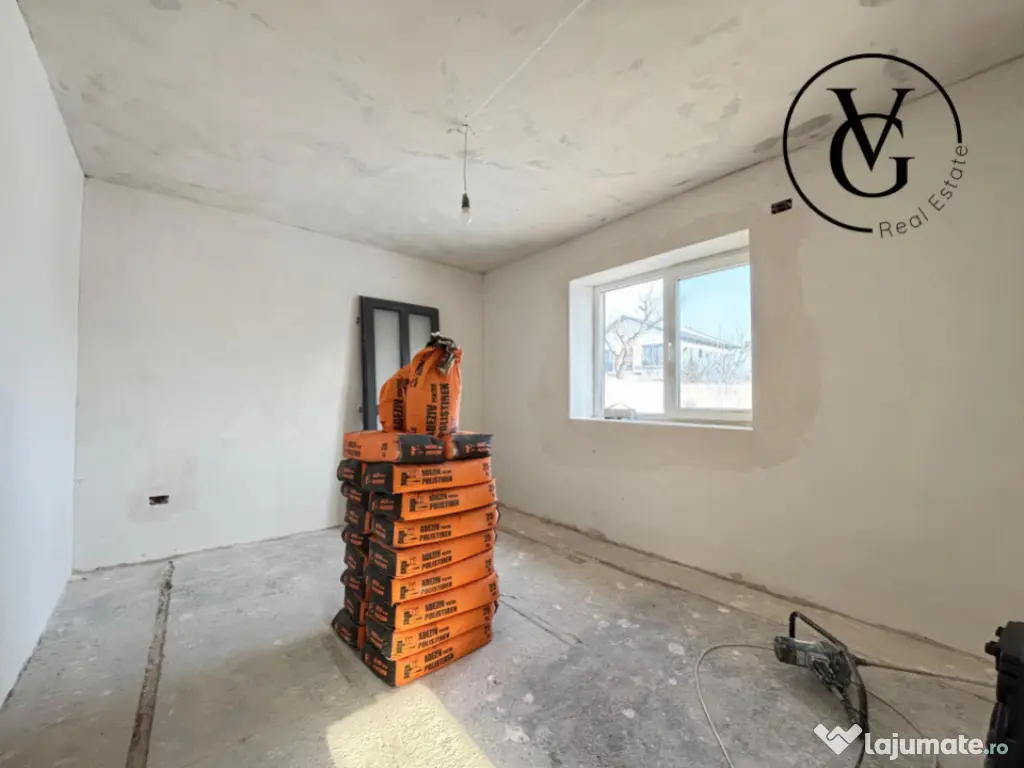 Casa la sol | 3 camere | Lumina | 225mp 