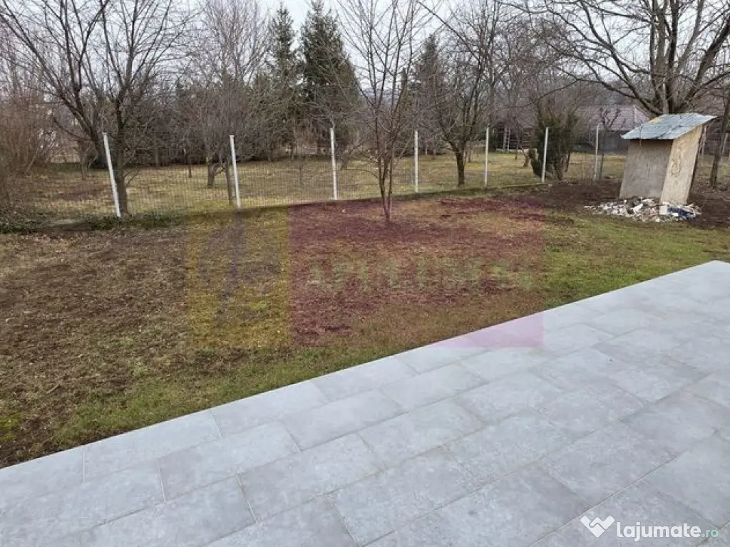 Vila de vanzare cu 4 camere in Brebu 