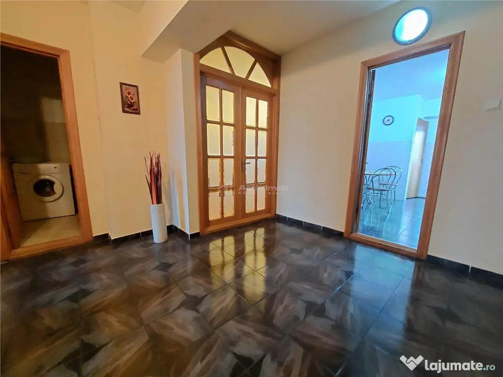 4 camere,decomandat, 92 mp, etaj 7, loc parcare, Centru -Uni