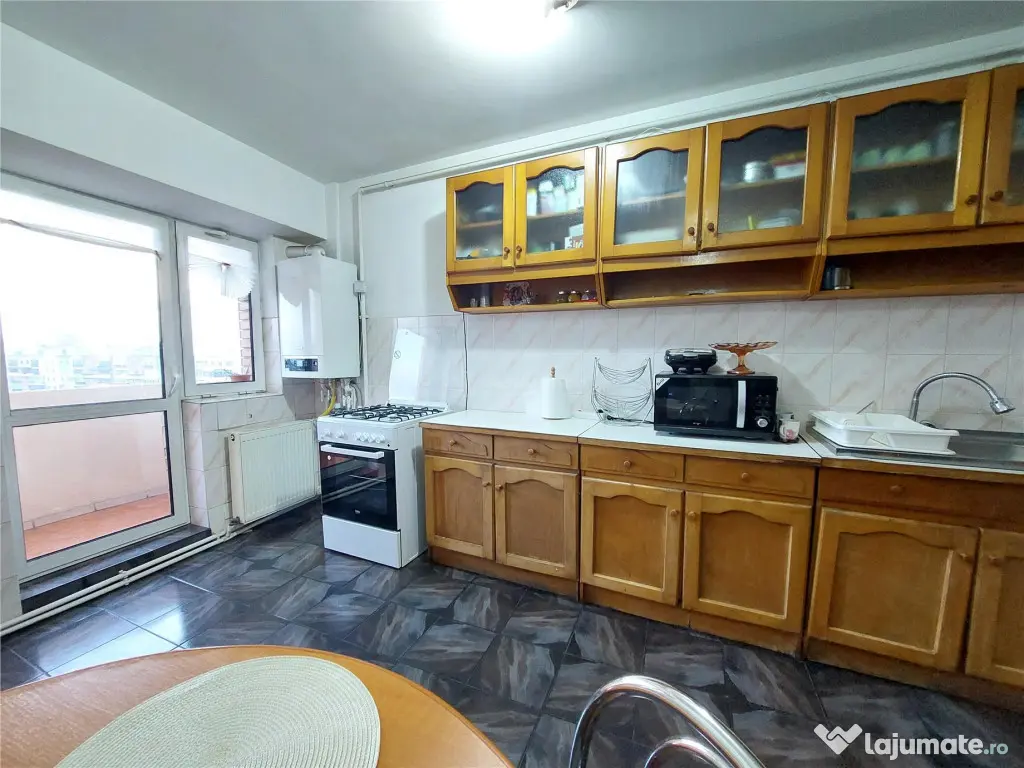 4 camere,decomandat, 92 mp, etaj 7, loc parcare, Centru -Uni