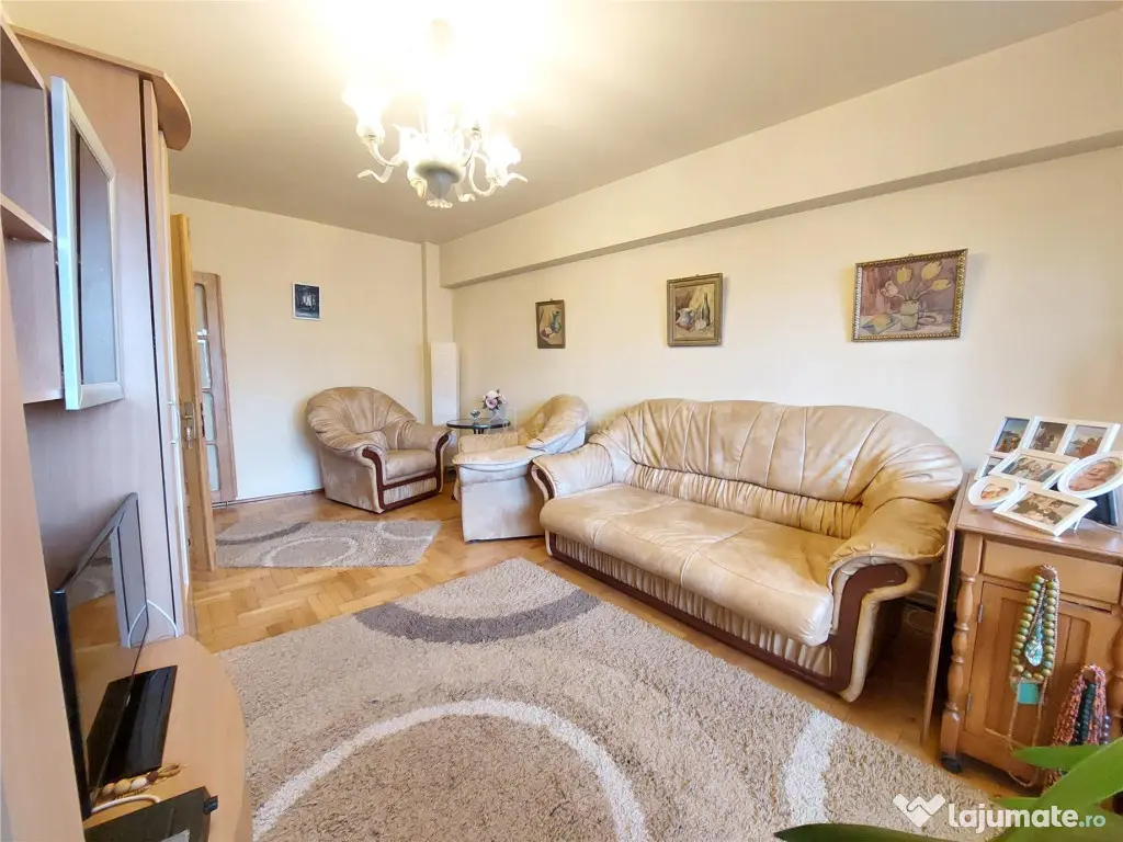 4 camere,decomandat, 92 mp, etaj 7, loc parcare, Centru -Uni