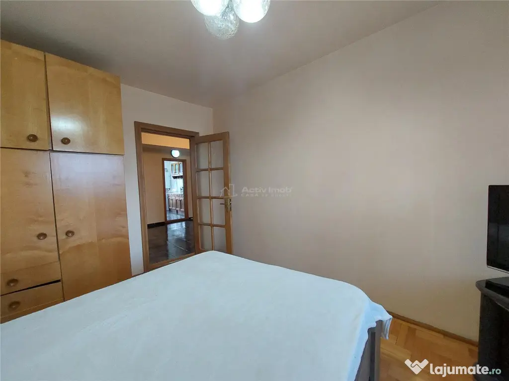 4 camere,decomandat, 92 mp, etaj 7, loc parcare, Centru -Uni