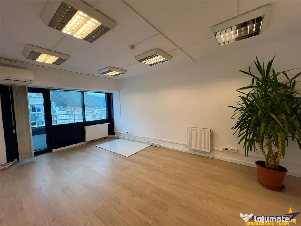 Spatiu de birouri renovat, Centrul Civic, Brasov