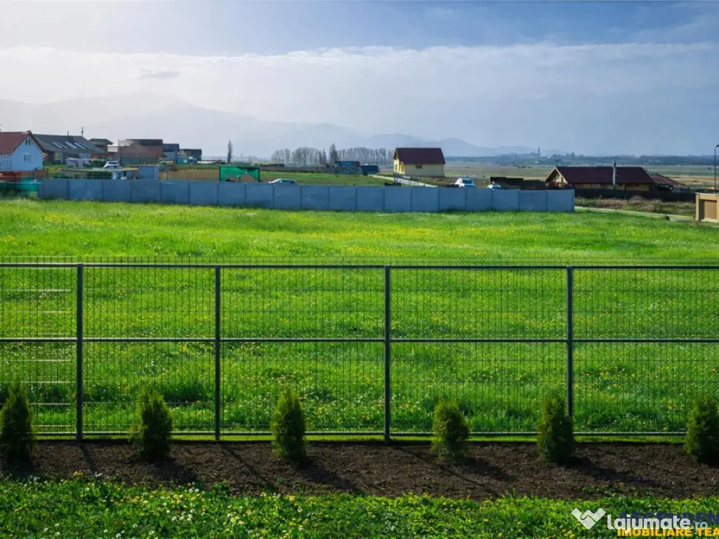 800mp teren intravilan, ingradit, cu facilitati, Bod, Brasov 