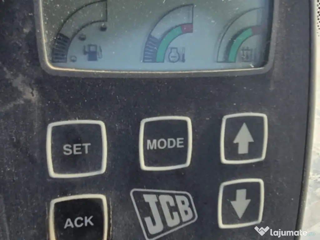 JCB 8085 ZTS (8.5 Tone) - An 2010 - 9304 Ore - TVA inclus 