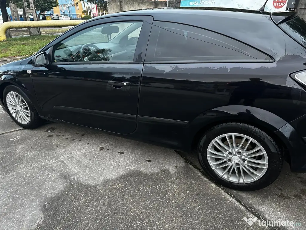 Opel astra gtc 2008