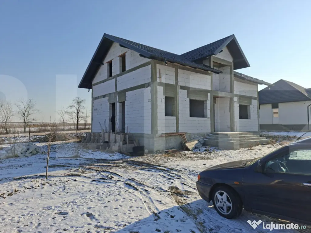 Casa individuala la rosu P+M, 220mp, Stauceni, 