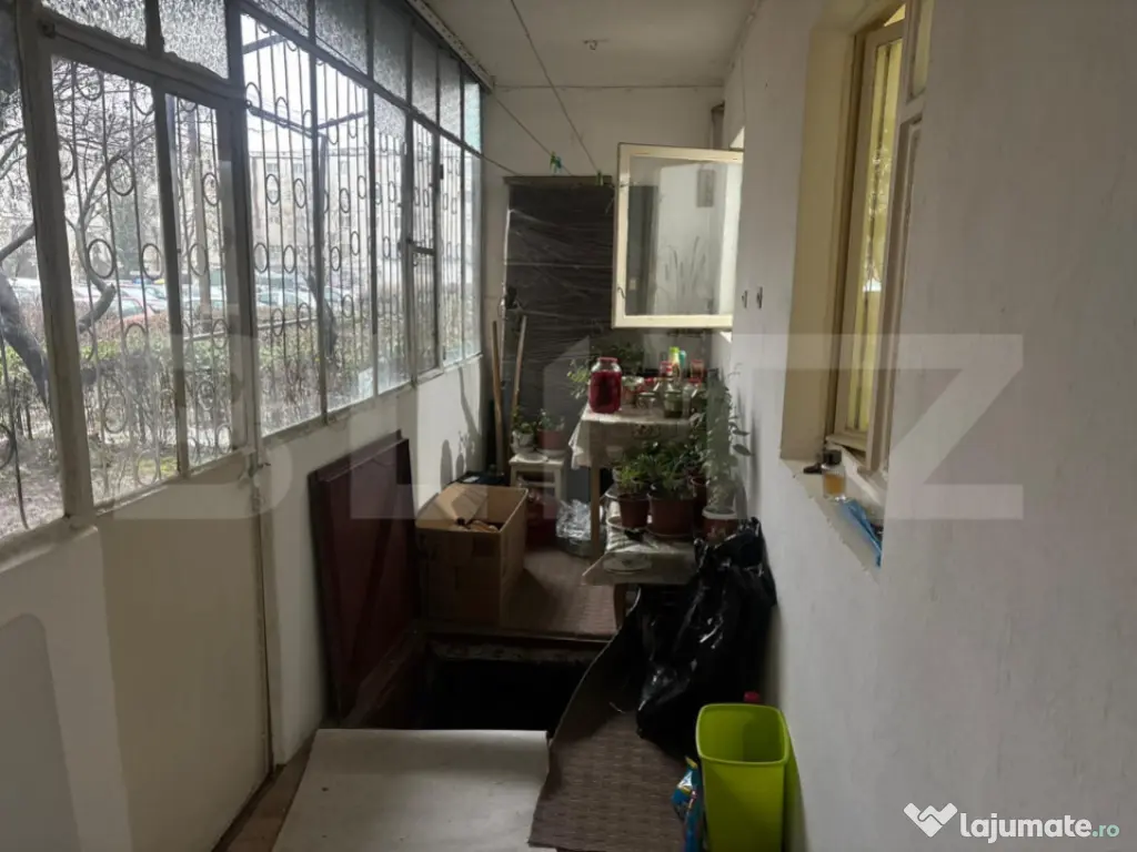 Apartament 3 camere,55mp, Vest - 9 mai 