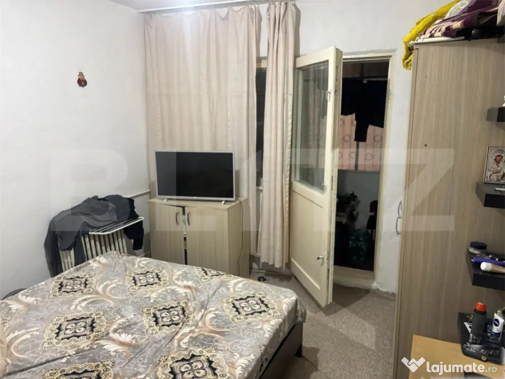 Apartament 3 camere,55mp, Vest - 9 mai 