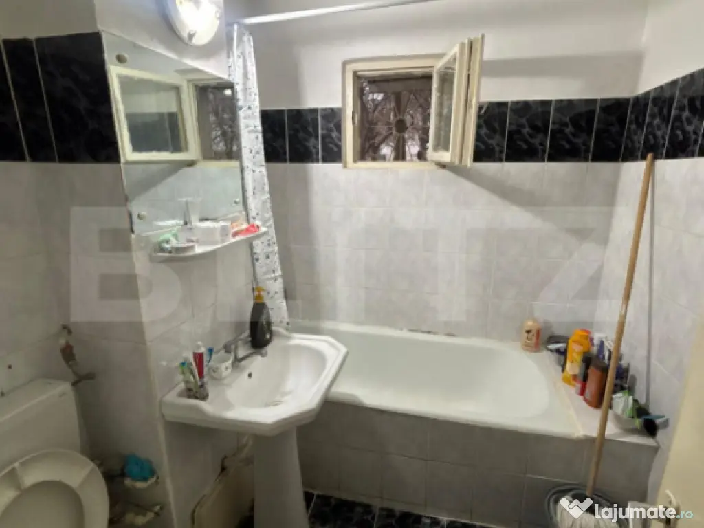 Apartament 3 camere,55mp, Vest - 9 mai 