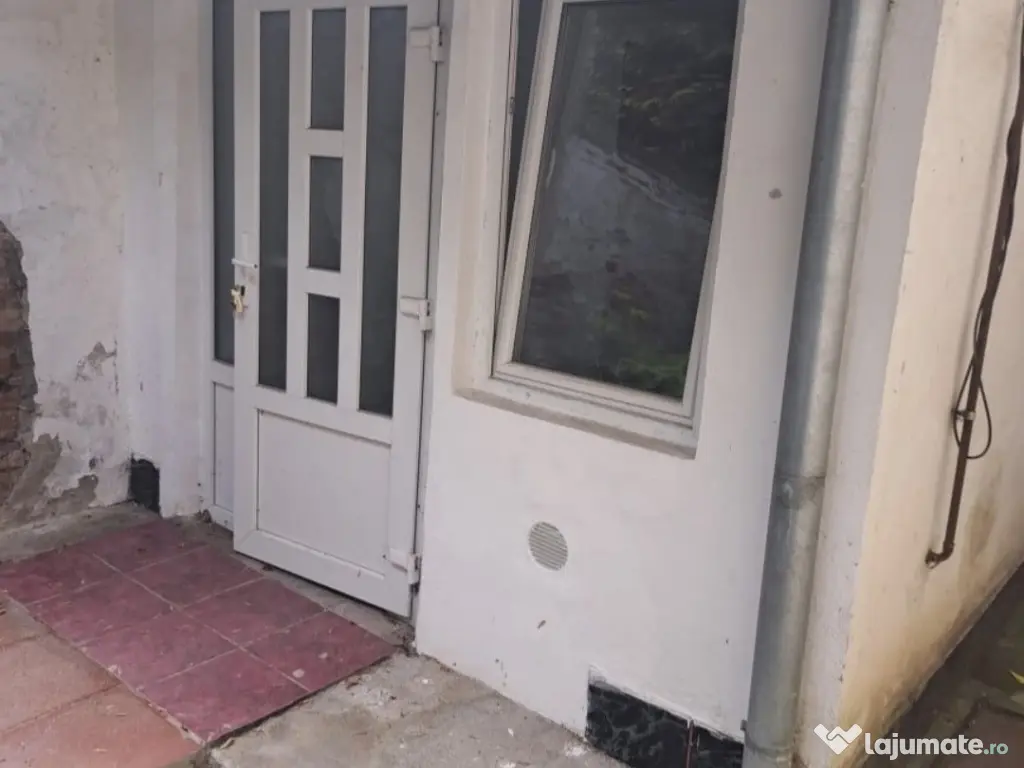 Inchiriez garsoniera 17mp ULTRACENTRAL 