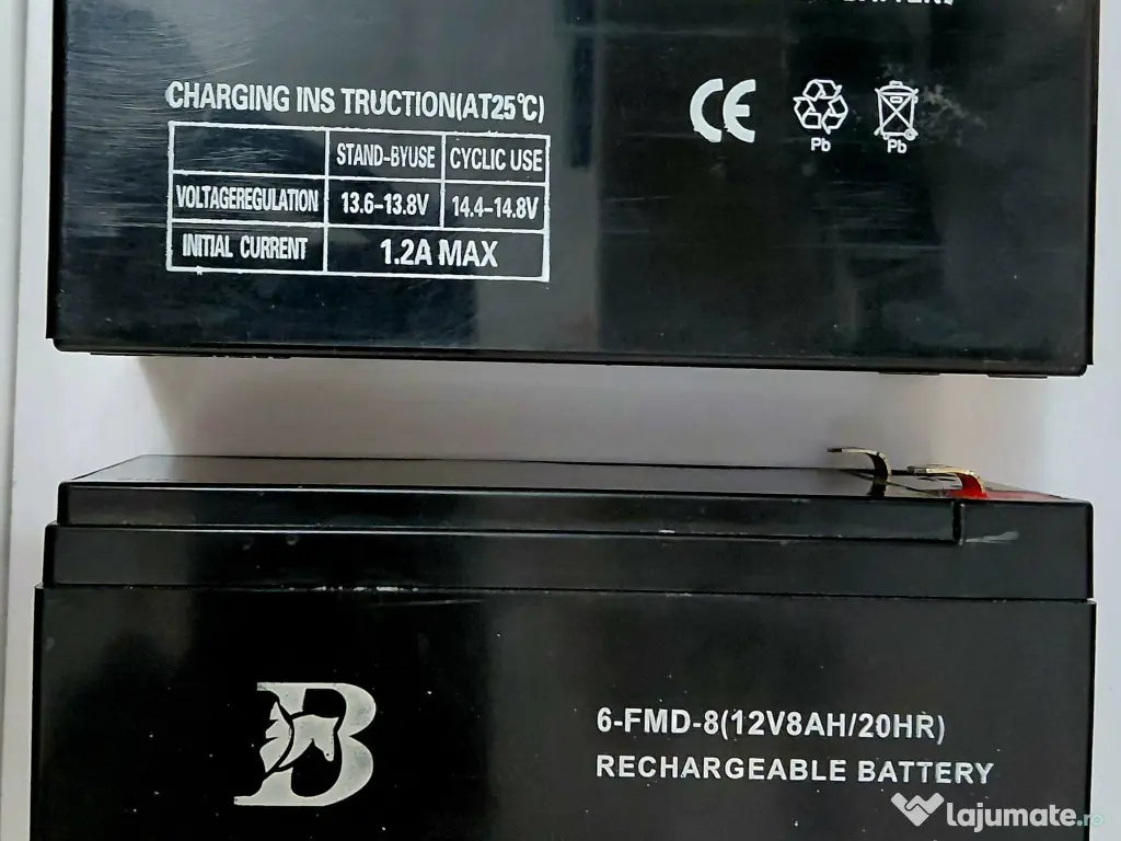 2 Acumulatori 12V la pret de 50 lei
