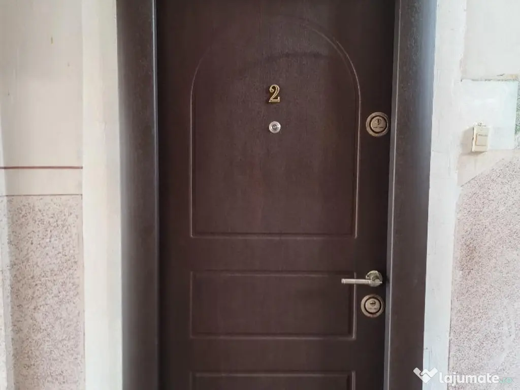 Apartament 3 camere, zona centrala , Arad, disponibil imediat ! 