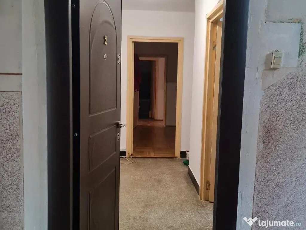 Apartament 3 camere, zona centrala , Arad, disponibil imediat ! 