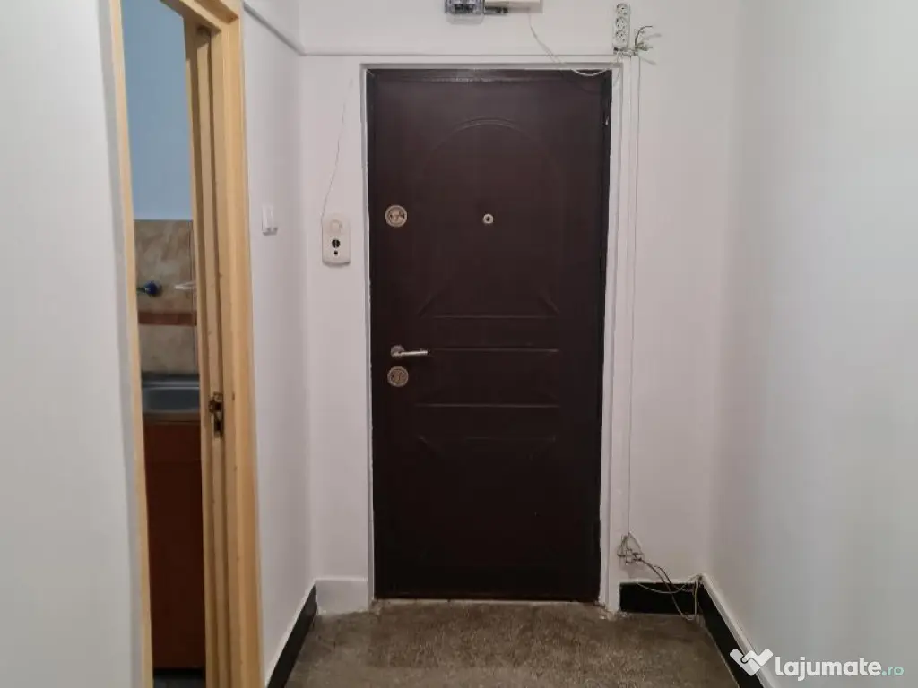 Apartament 3 camere, zona centrala , Arad, disponibil imediat ! 