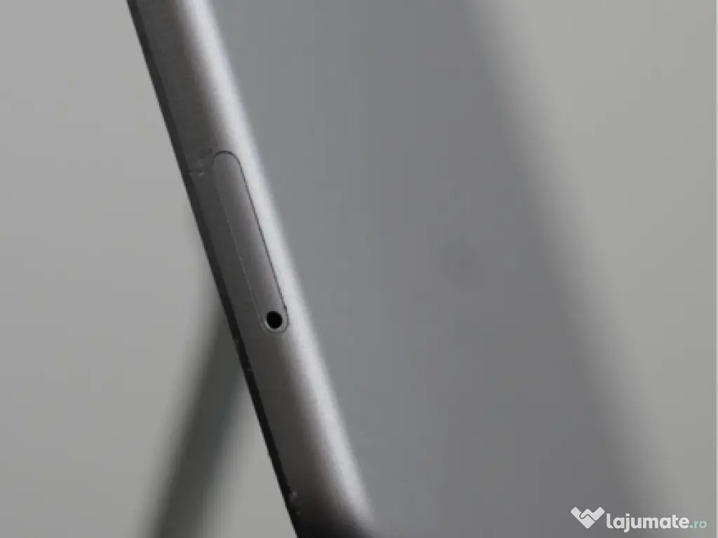 iPad Pro (1st Gen) 10.5” (2017) Wifi + Celullar