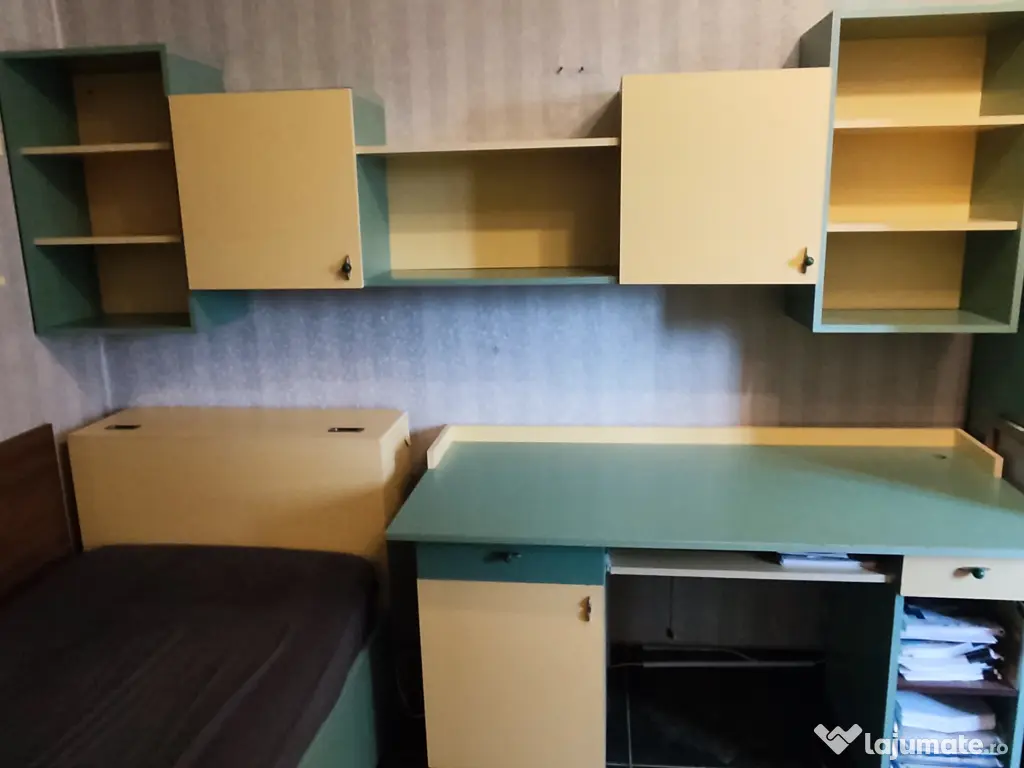 Vand mobilier tineret