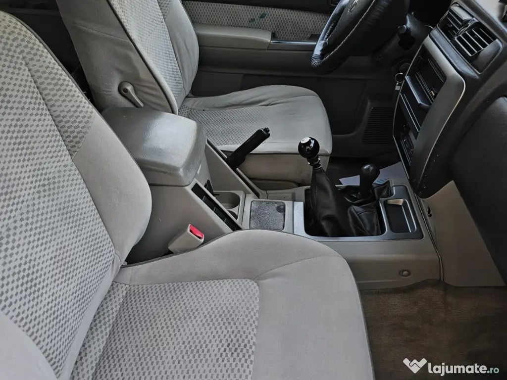 Nissan Patrol y61 ZD 30 Pompa mecanica 