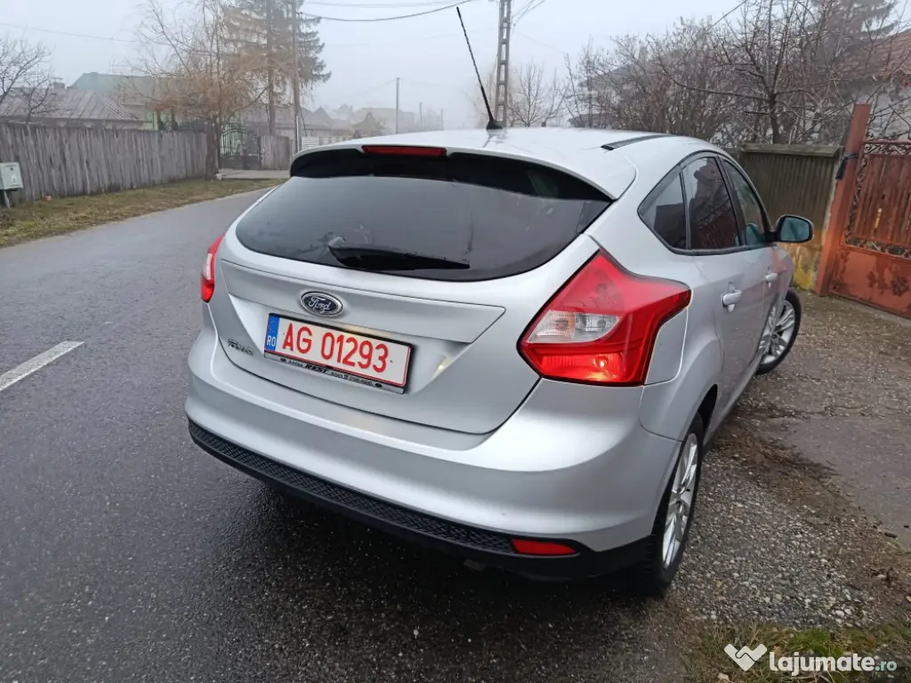 Ford Focus 1.6 benzină 2011 