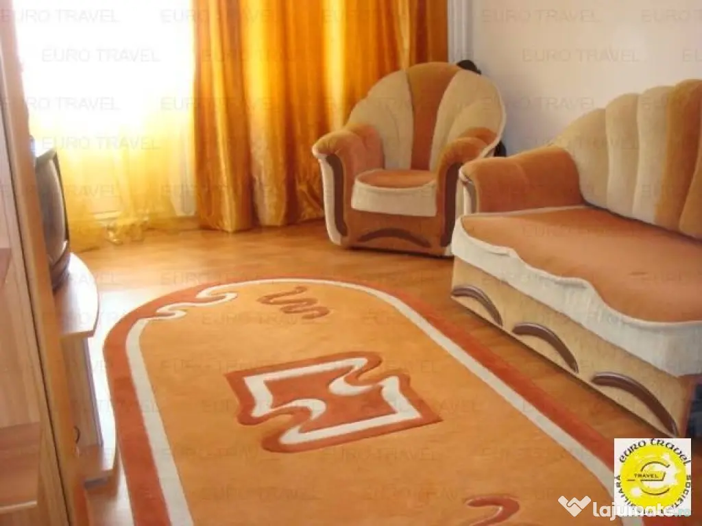 Apartament de închiriat, 2 camere, ultracentral, pe malul mării, în Constanța.