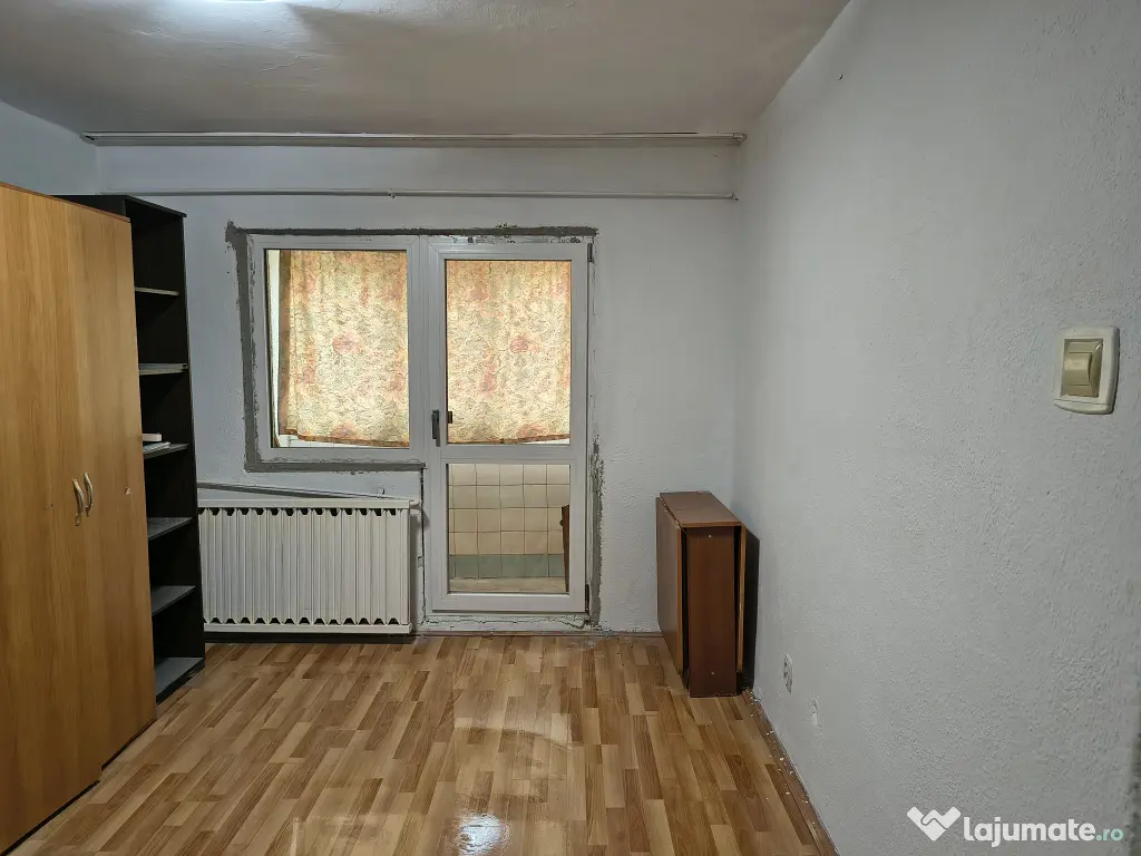 Garsonieră de vânzare 