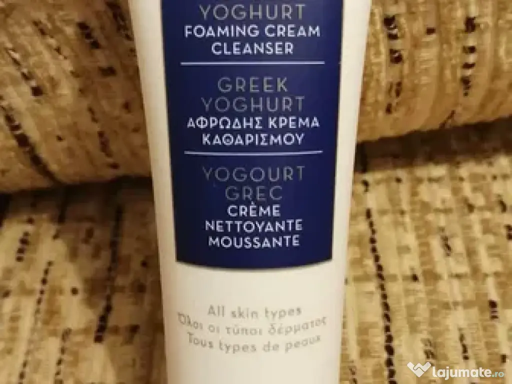 Crema de curatare spumoasa Korres
