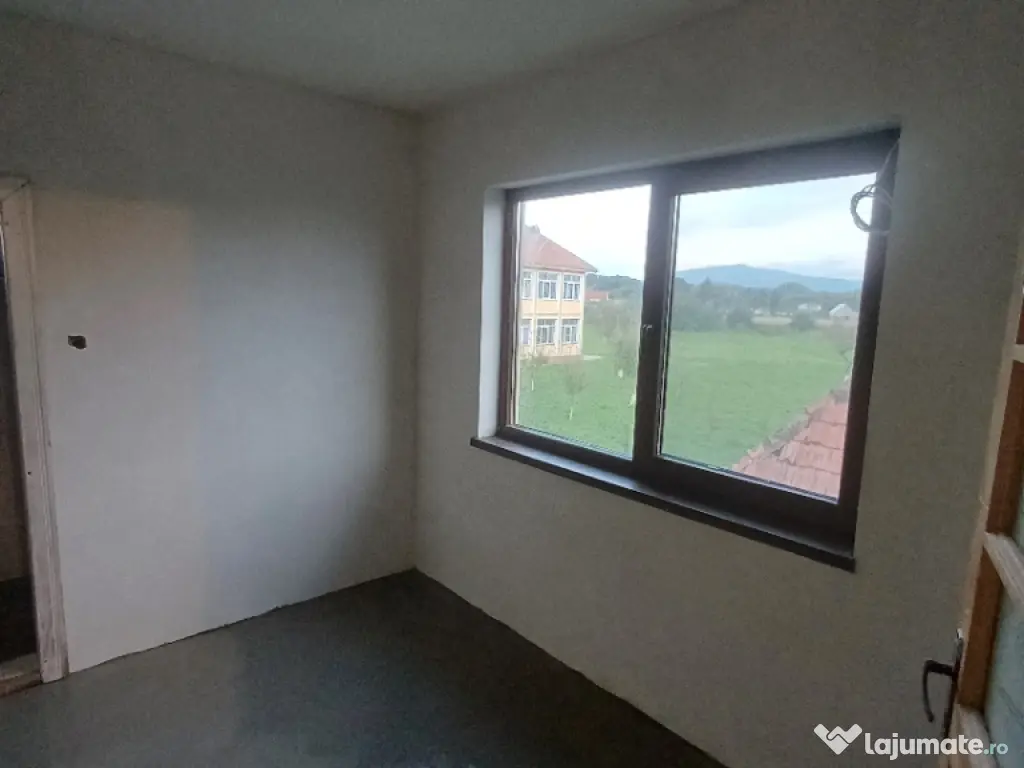 Amenajări interioare-exterioare 