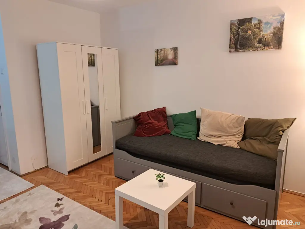 Garsoniera parc Titanii - metrou Titan 