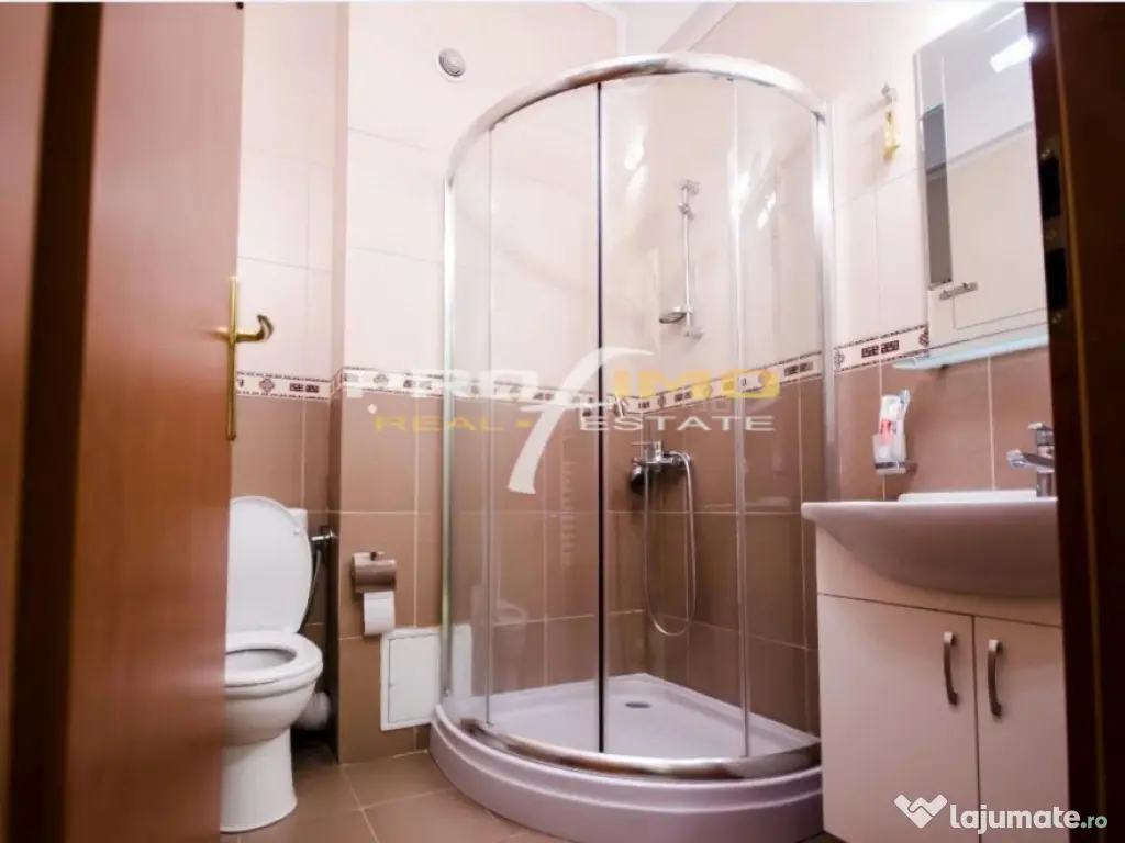 Mamaia, central, 3 camere decomandate lux, 130 mp 