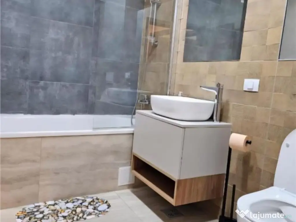 Studio Cochet zona Coresi parcare 