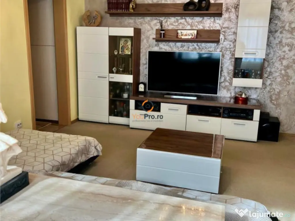 Apartament 3 camere Parter zona Spitalul Judetean