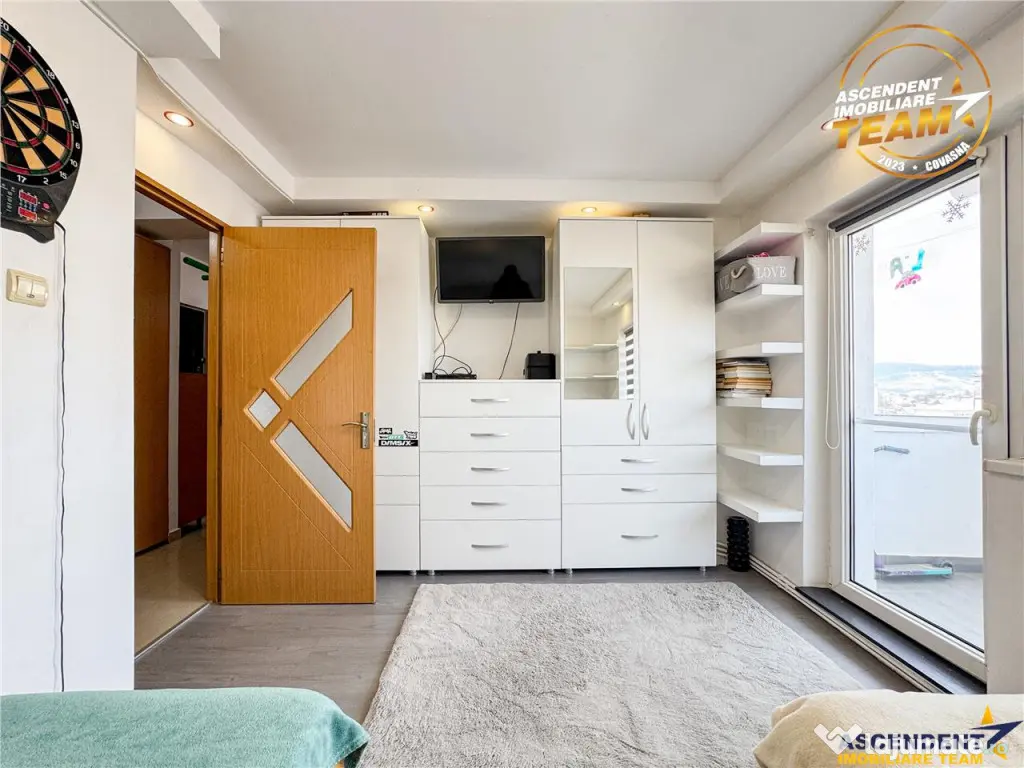 LIVE! Apartament cochet, zona centrala, 2 locuri de parcare, 