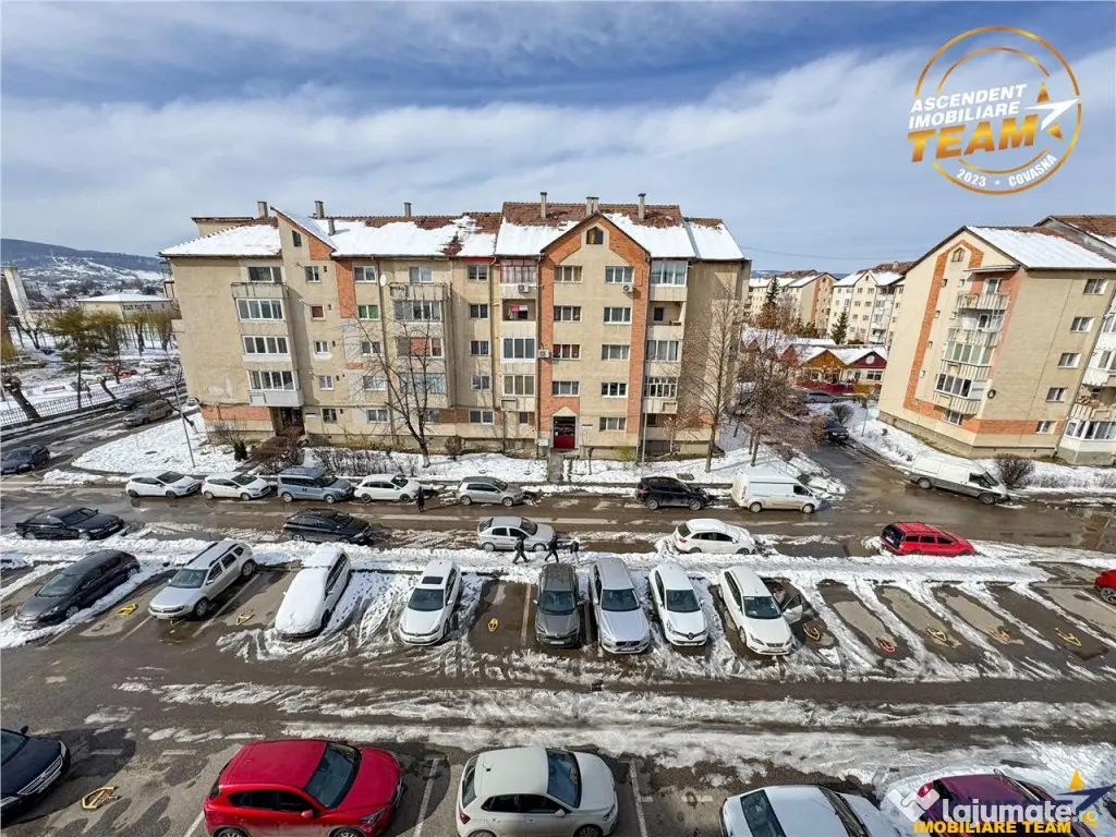 LIVE! Apartament cochet, zona centrala, 2 locuri de parcare, 