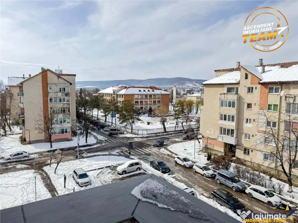 LIVE! Apartament cochet, zona centrala, 2 locuri de parcare, 