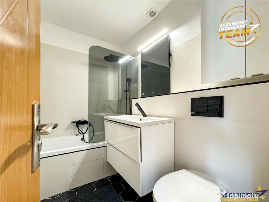 LIVE! Apartament cochet, zona centrala, 2 locuri de parcare, 