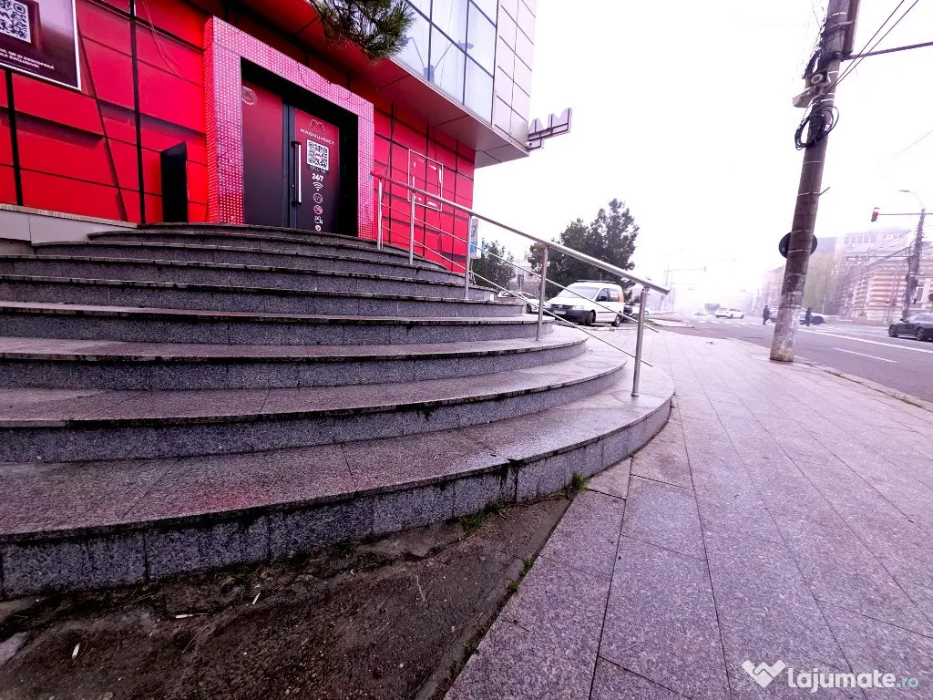 Spatiu Comercial Parter Potcoava de Aur