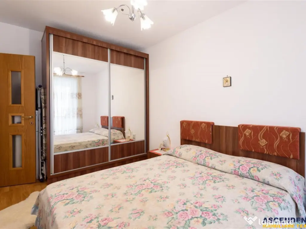 Apartament elegant, loc de parcare inclus, zona Coresi, Bras 
