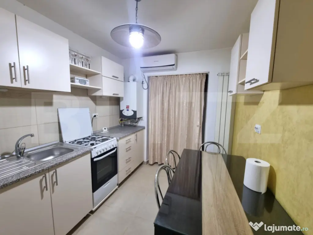 Apartament 2 camere, 51.50 mp, zona Poitiers 