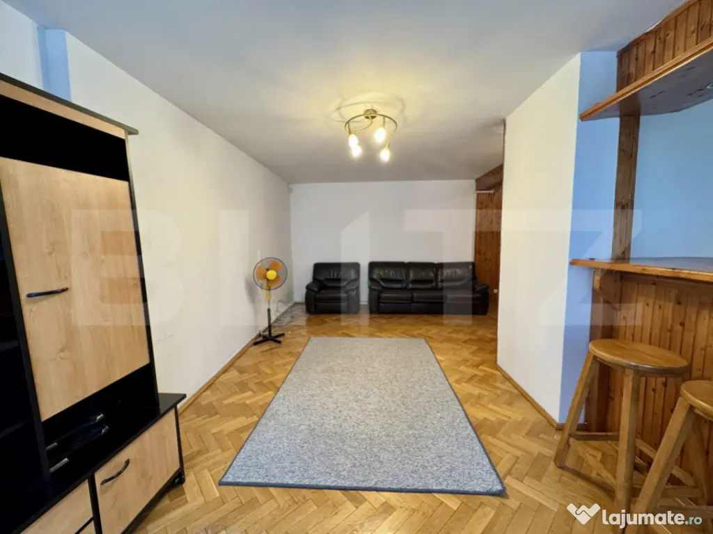 Apartament 3 camere, 82 mp, zona Semicentral 