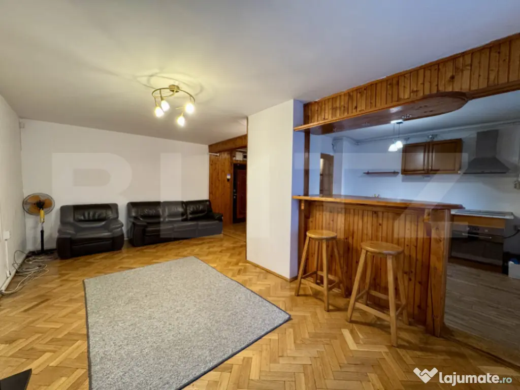 Apartament 3 camere, 82 mp, zona Semicentral 